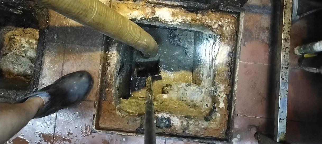 昌平污水池清理一般都有毒气，怎么预防中毒呢？